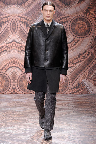 Alexander McQueen / - 2010-2011